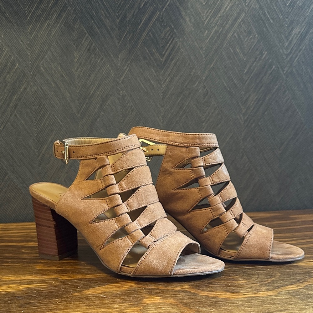 6.5M Franco Sarto Brown Tan Strappy Gladiator Women's Heels Sandals Open Toe
